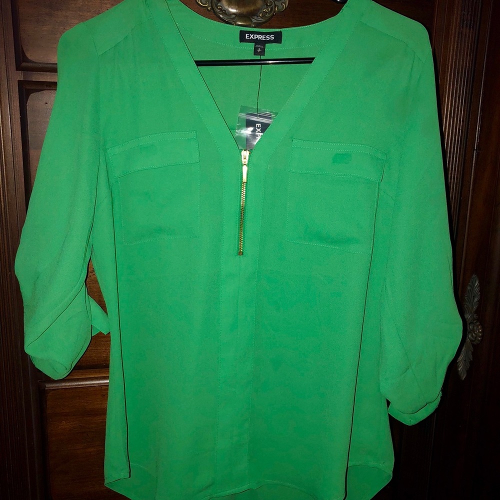 Express Top - Picture 2 of 3